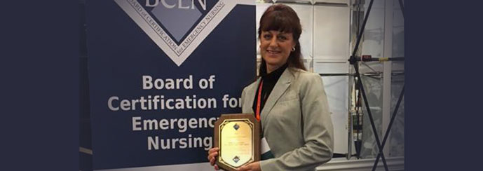 Sunstar Paramedics director receives national nursing award